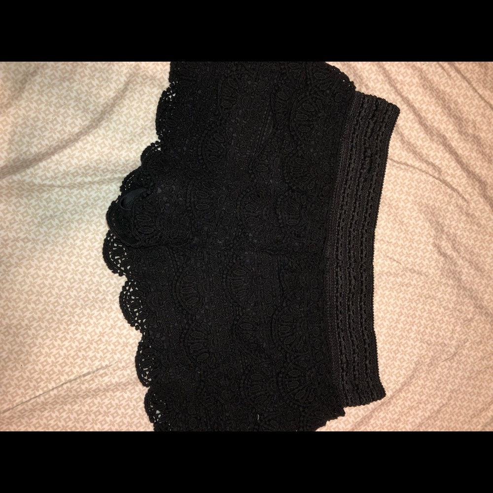 NWOT black lace shorts